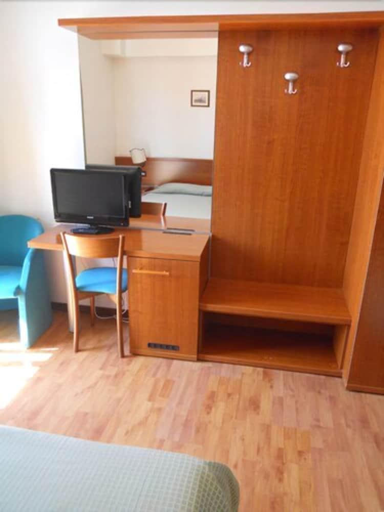 Hotel Traghetto Civitavecchia Eksteriør billede