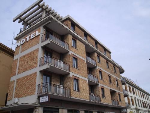 Hotel Traghetto Civitavecchia Eksteriør billede