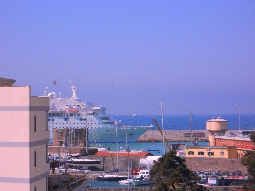 Hotel Traghetto Civitavecchia Eksteriør billede