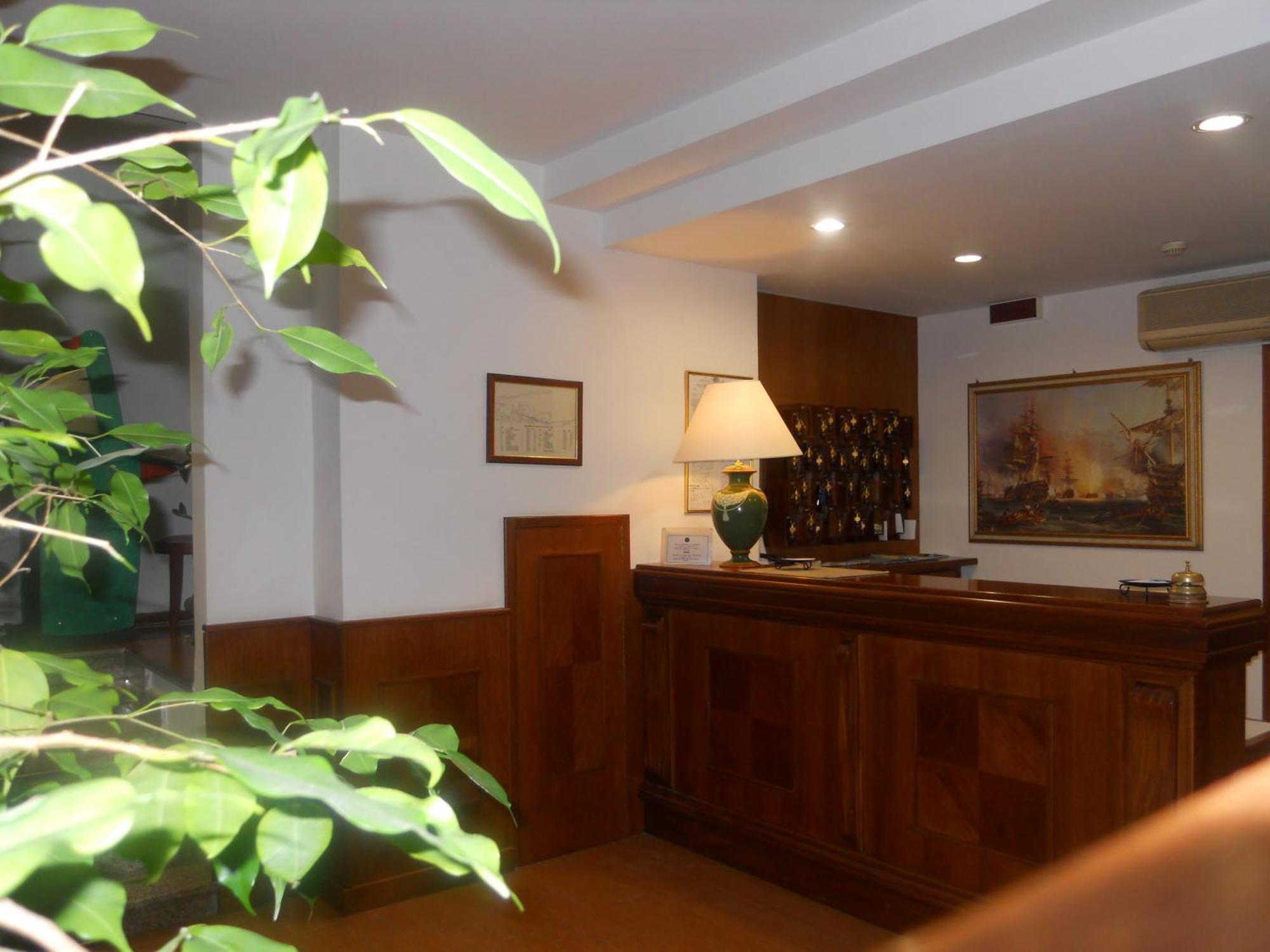 Hotel Traghetto Civitavecchia Eksteriør billede